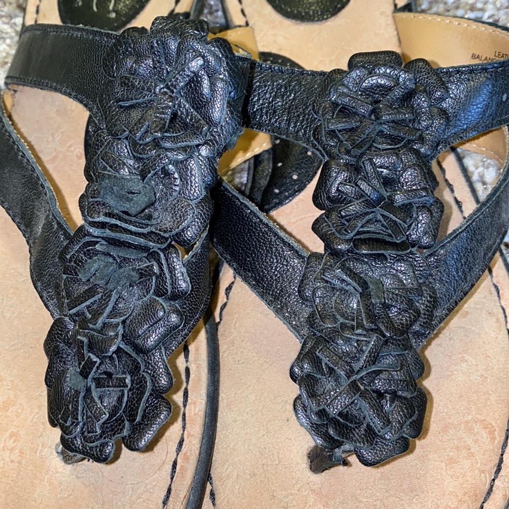 b.o.c Women’s Sandals - Picture 3 of 8